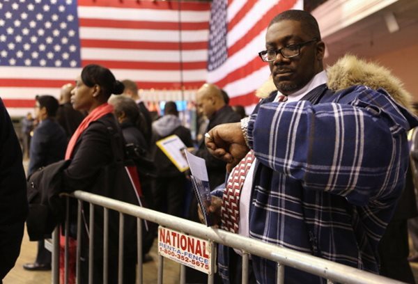 CNBC's Ron Insana: 'Goldilocks' Jobs Report Could Help Hillary Win the Election