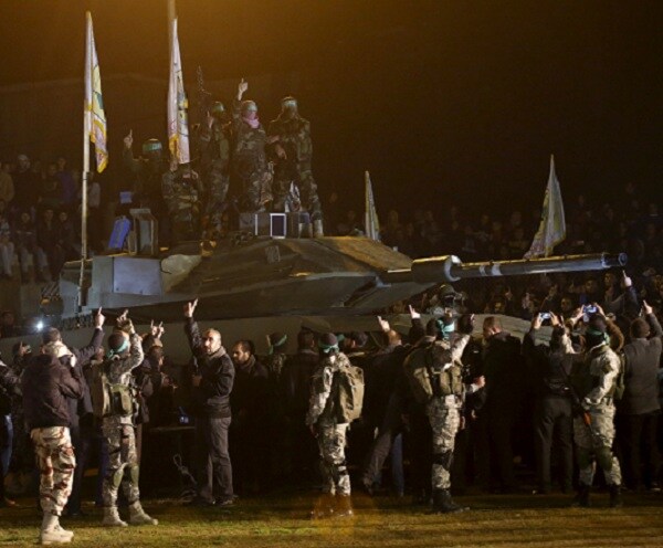 Hamas Tank Gets No Respect 