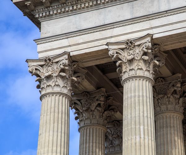 Bank Deposits Move to 'Super-Regionals'