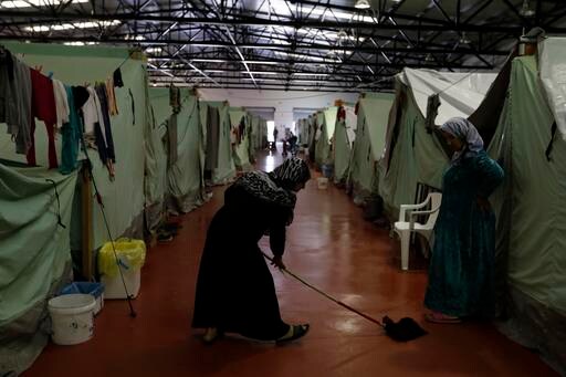 The Latest: Central European Ministers Discuss Migrants