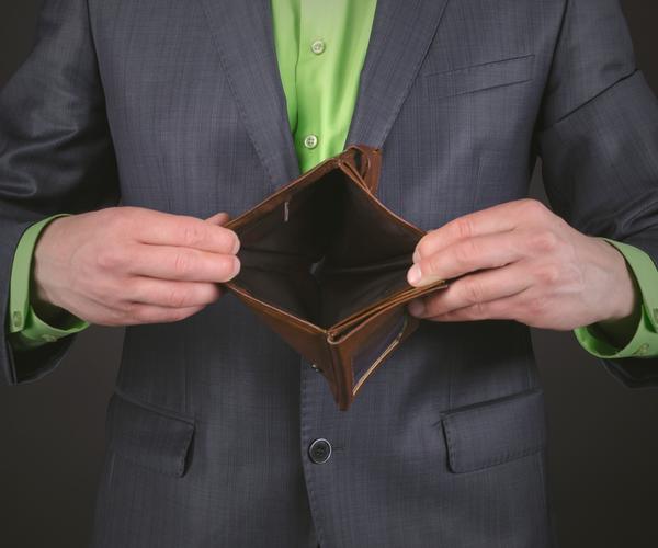 About 60 Million US Households Expect Income Losses This Month