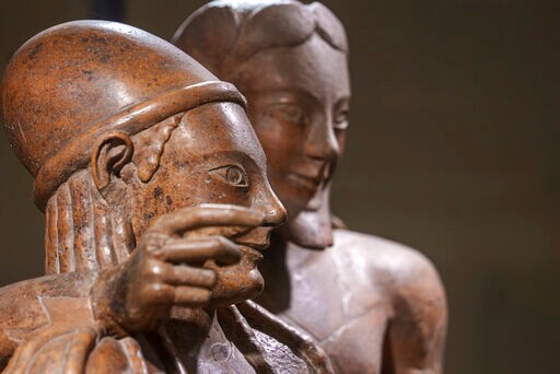 2,500-year-old Terracotta Gets Valentine Day's Love in Italy