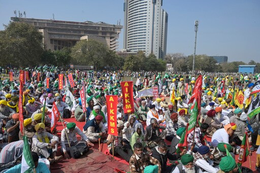 Indian Farmers Protest in New Delhi Demanding New Legislation for Minimum Crop Prices