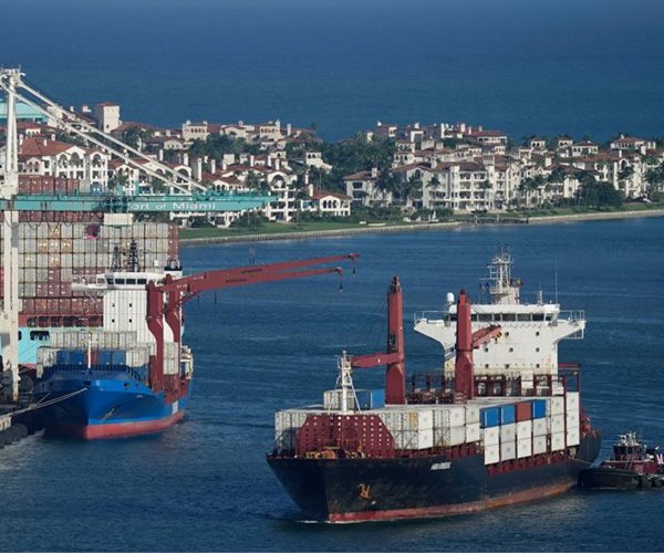 US Trade Deficit Widens in December