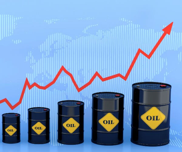 Thomas Lee Ends 6-Year Overweight on Consumer Stocks, Favors Energy