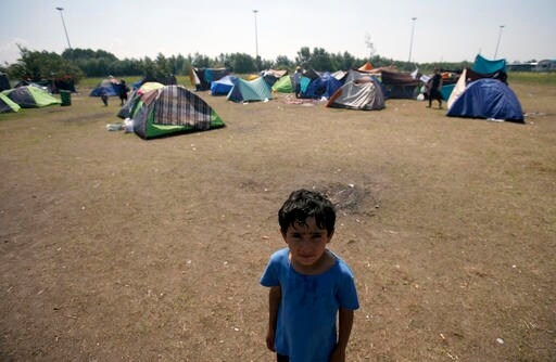 UNHCR Urges Solution for Serbia-Hungary Border Camp