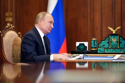 Russian Navy Test-fires Hypersonic Missile