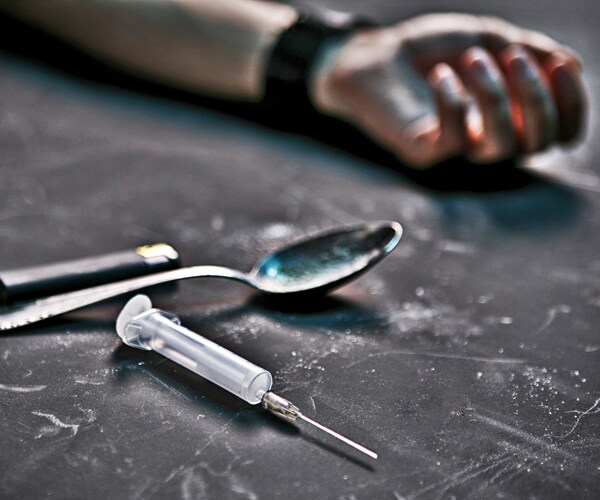 Drug Users Take Over Corridors of San Francisco Transit Station