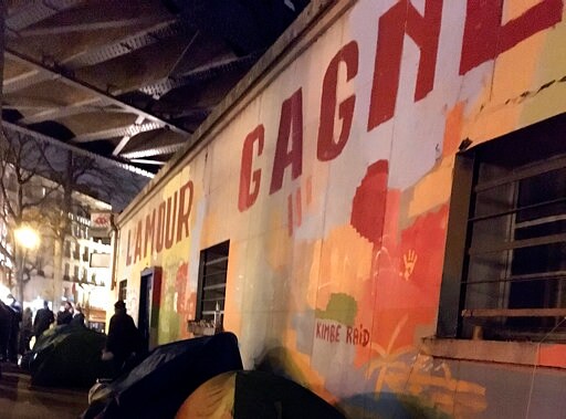 Paris Officials Sleep Outdoors to Call Attention to Homeless