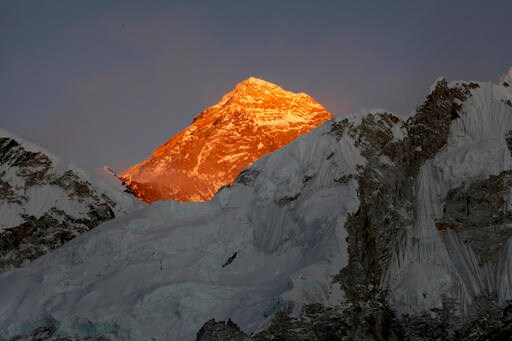Dutch Climber Dies on His Way Down from Everest's Summit