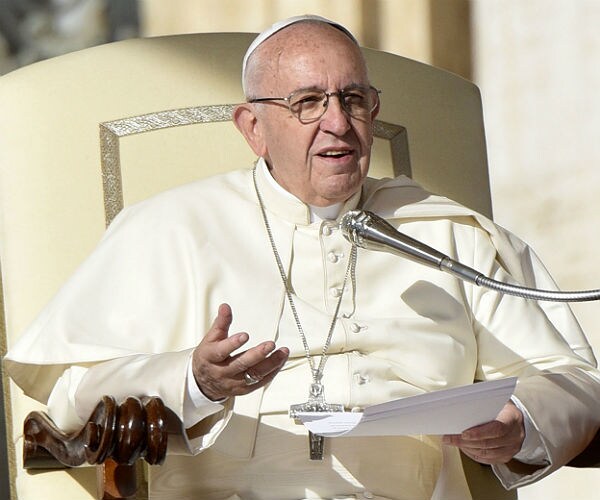 Pope Calls Space, Takes Small Step for Vatican-Russian Ties