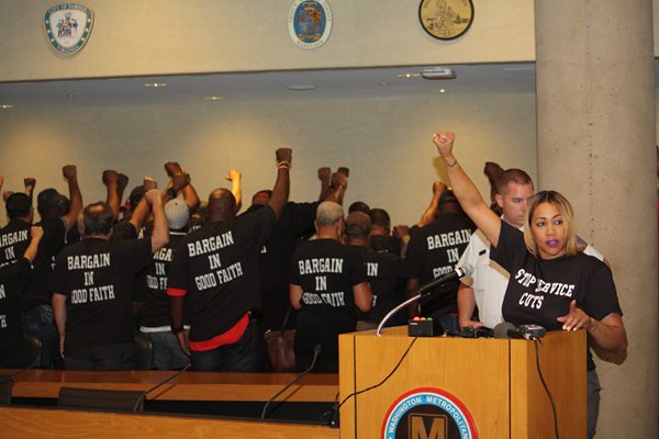 Washington Metro Workers Approve Strike amid Rising Tensions