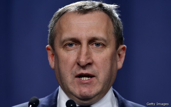 Kiev Warns Separatists of 'Actions' Next Week