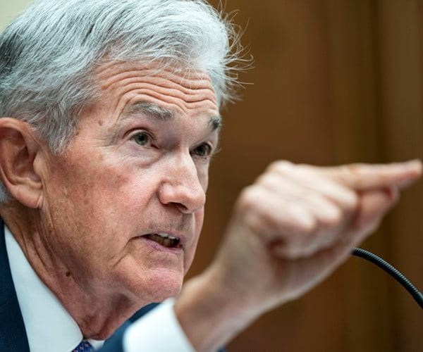 Powell Opens Key Week of Fedspeak as Rate Cut Case Develops