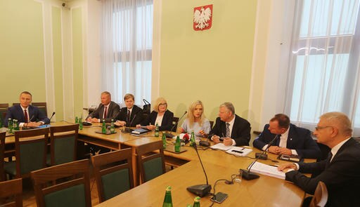 Poland Probes Financial Scam That Could See Tusk Testify