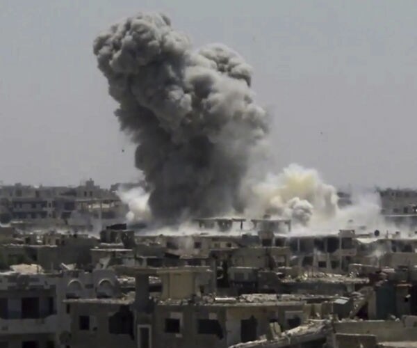Monitor: 28 Civilians Killed in Syria, Most in Russian Air Strikes