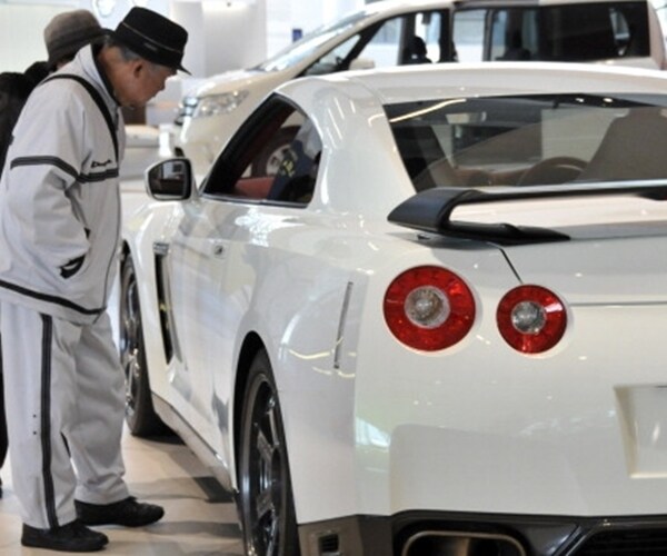 GM, Ford Beat February Sales Expectations but Industry Sales Seen Down