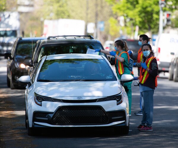 a drive-through coronavirus test site in washington dc