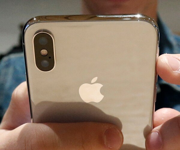 iPhone Addiction May Be a Virtue, Not a Vice for Investors