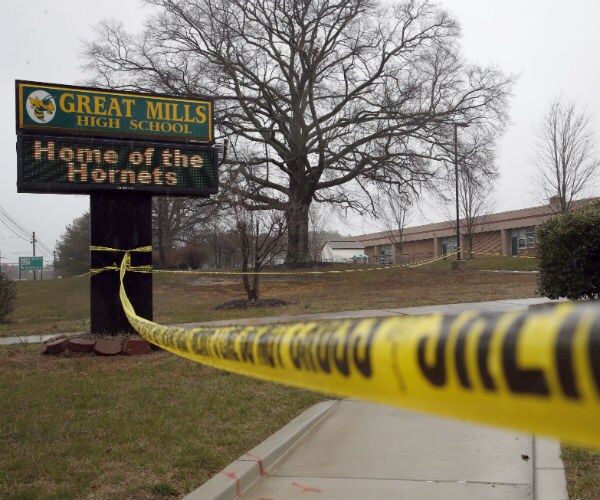 Officer's Response Praised as School Shooting Ends Quickly