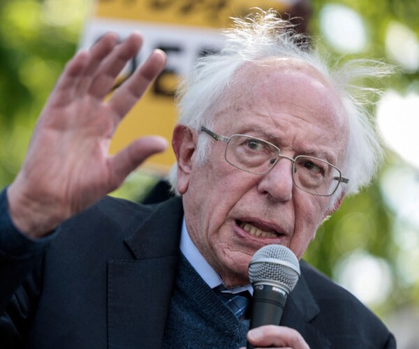 sen bernie sanders speaks at a student loan forgiveness rally in washington