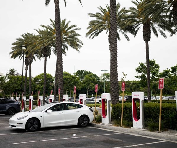 EPA Reviewing California 2035 EV Sales Mandate Plan