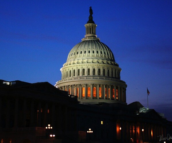 Dems, GOP Remain Far Apart on Contours of New Virus Relief Package