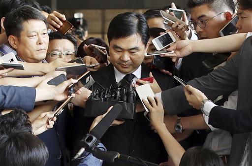 Senior S. Korean Prosecutor Arrested for Alleged Corruption