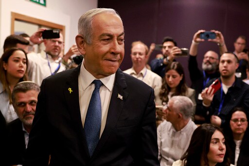 Israel's Netanyahu Vows to Refute 'absurd' Corruption Charges as he Takes the Stand in His Trial