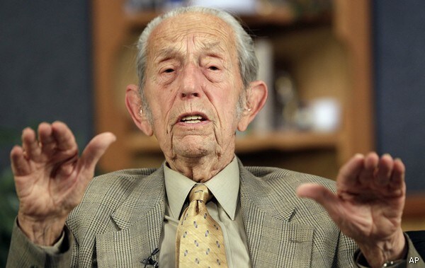 Harold Camping, 92, Dies; Preacher Predicted World's End in 2011