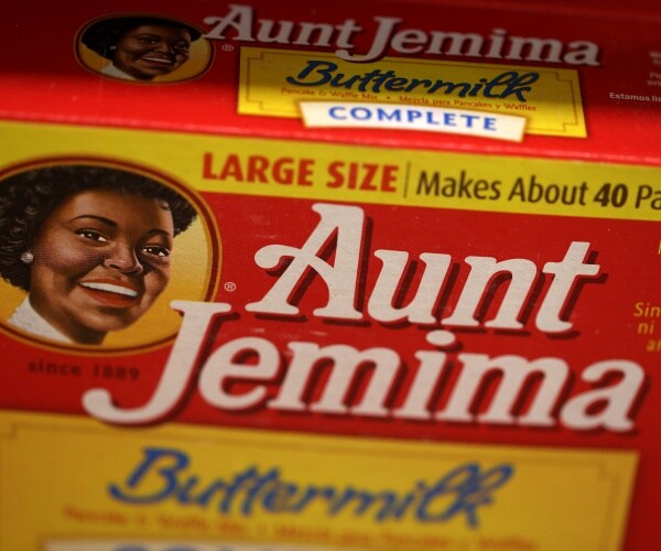 a box of aunt jemima pancake mix