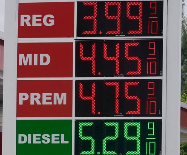 US Gas Lower at $3.36/Gallon Ahead of Labor Day