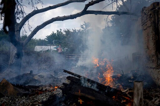Russian Forces Begin Assault on Two Eastern Ukraine Cities