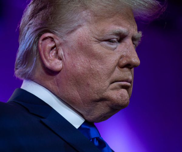 Dems Press Trump Impeachment Inquiry