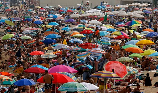 Lisbon Breaks Record for Maximum Temp, Hits 44 C (111.2 F)