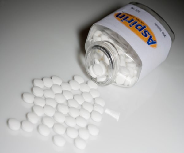 Can Daily Aspirin Lower Cancer Death Risk?