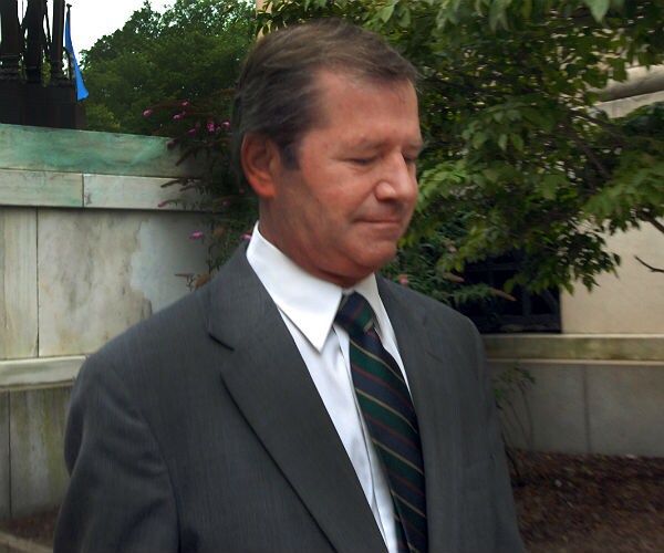 Police: Ex-Minority Leader Was Naked When He Broke Into Home