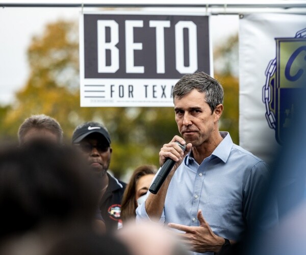 Beto O'Rourke 'Still Holds' View 'We're Gonna Take Your AR-15'
