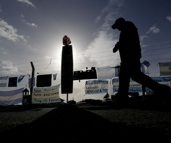 Weather Improves but Clock Ticks for Argentine Submarine Search
