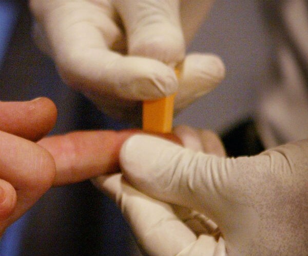 University of Chicago Begins Studying Plasma From Recovered Coronavirus Patients