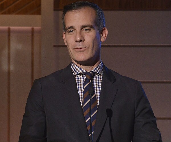 LA Mayor Says He Will Fight Any Trump Attempt to Strip Sanctuary City Funding