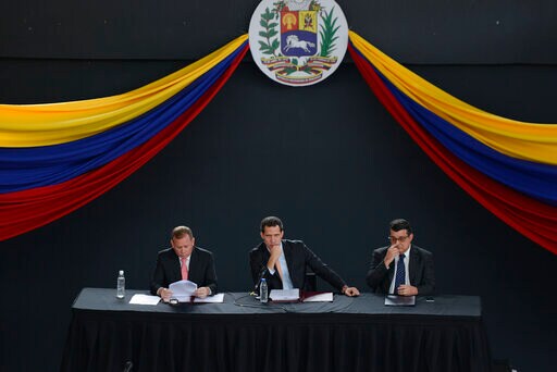 Venezuelan Theater Becomes Plan B in Lawmakers' Turf Battle