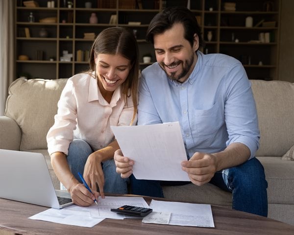 US Household Wealth Soars to Record $180T