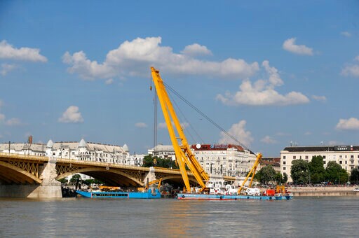 Efforts to Raise Sunken Danube Tour Boat Starting in Hungary