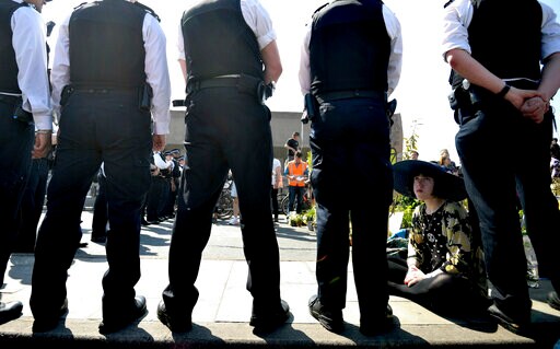 UK Police Say 1,065 Climate Protesters Arrested in Last Week