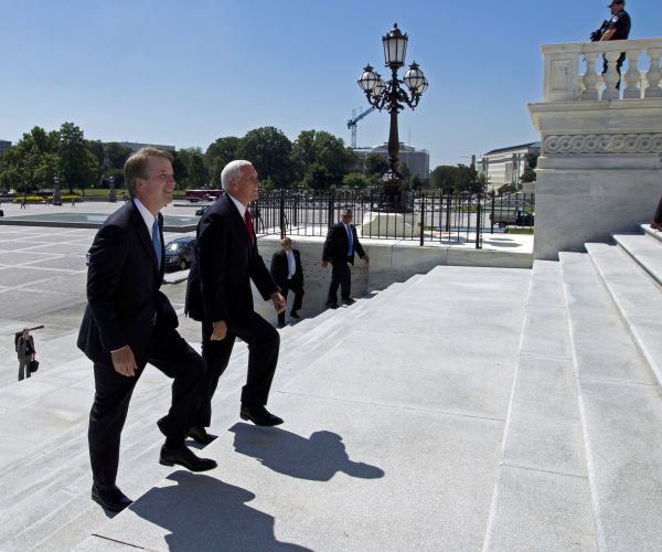Demonstrators Force Fox Crew from Supreme Court Broadcast