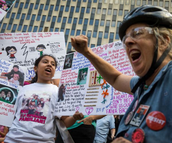 WH: Trump 'Begging' for Congress to Fix Immigration