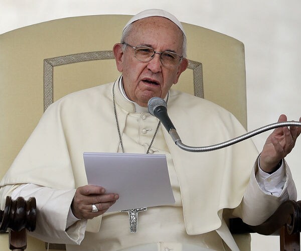 Pope Francis Urges Christians to Save Planet From 'Debris, Desolation and Filth'