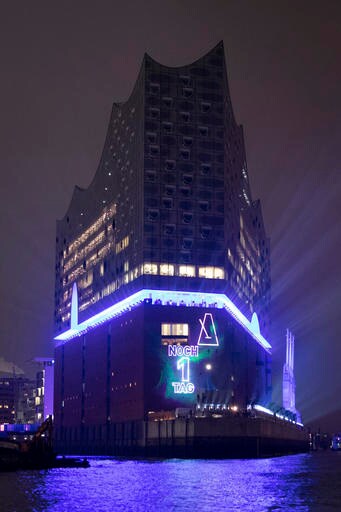 Hamburg's Spectacular Elbphilharmonie Opens for 1st Concert
