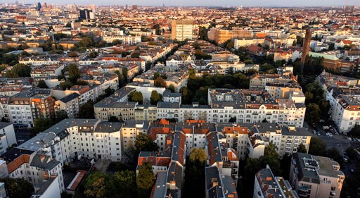 Berliners in Favor of Measure to Expropriate 240,000 Flats